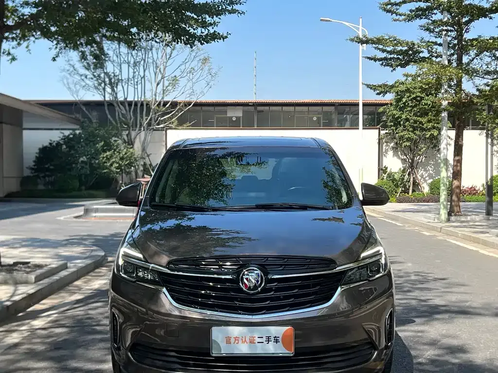 Buick GL8 2022 из CN, фото 2