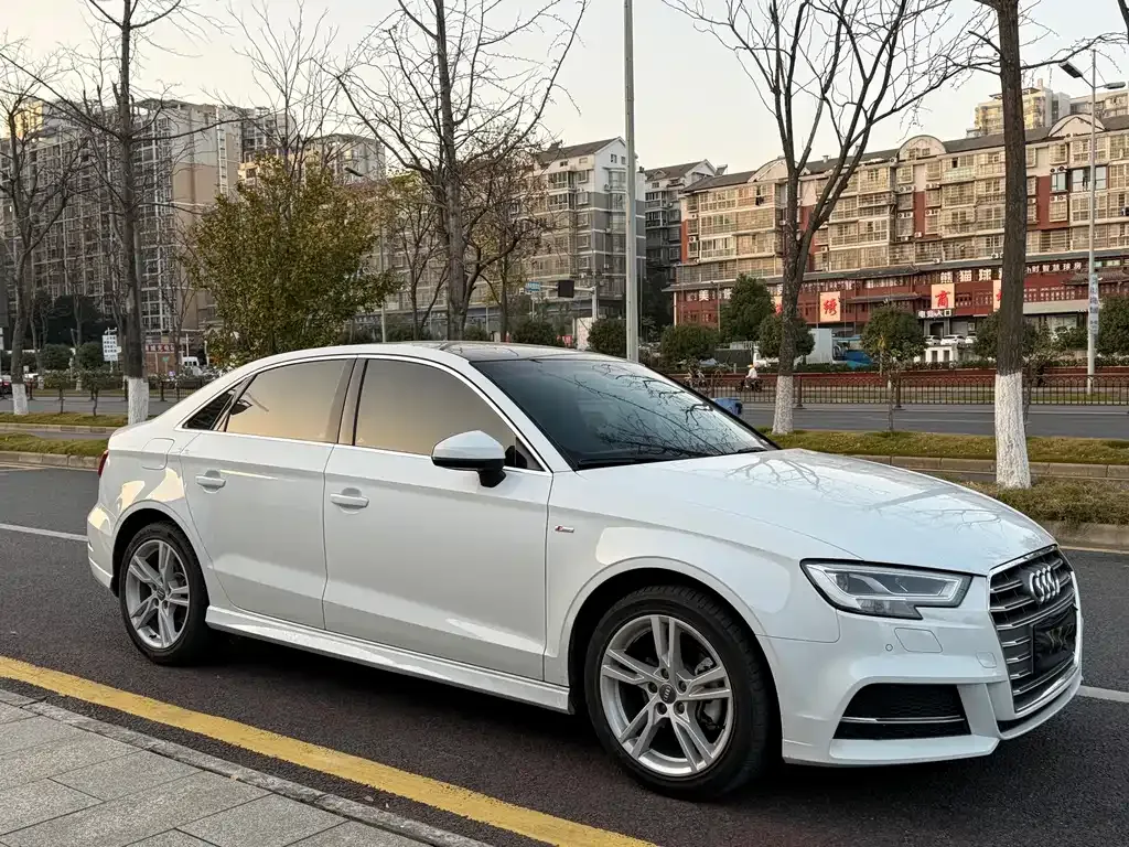 Audi A3 — фото 7