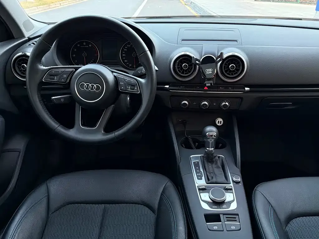 Audi A3 — фото 10