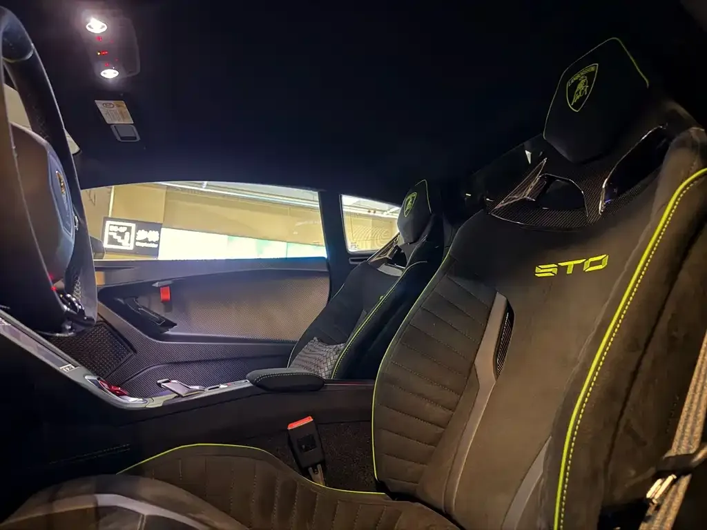 Lamborghini Huracan 2022 из CN, фото 3