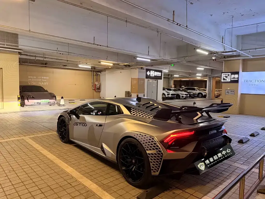 Lamborghini Huracan 2022 из CN, фото 8