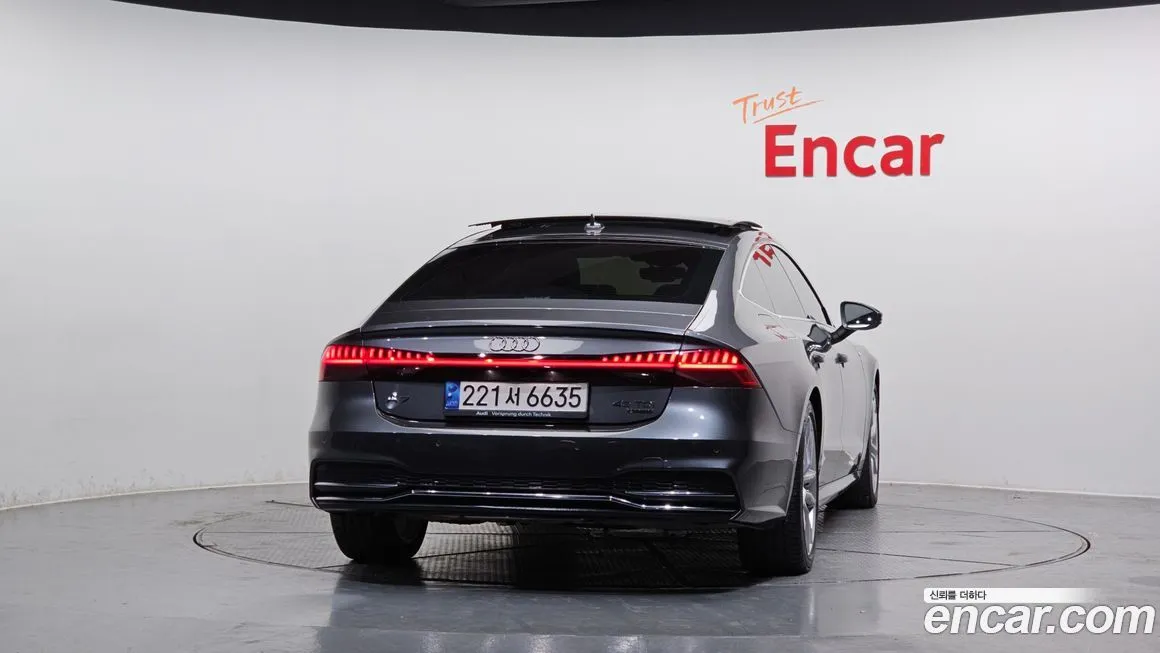 Audi A7 — фото 2