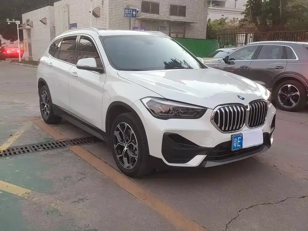 BMW X1 2022 из CN, фото 10