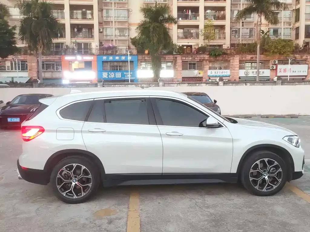 BMW X1 2022 из CN, фото 5