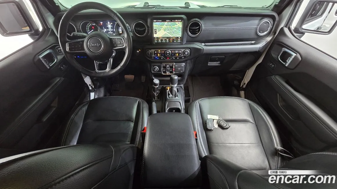 Jeep Wrangler — фото 10