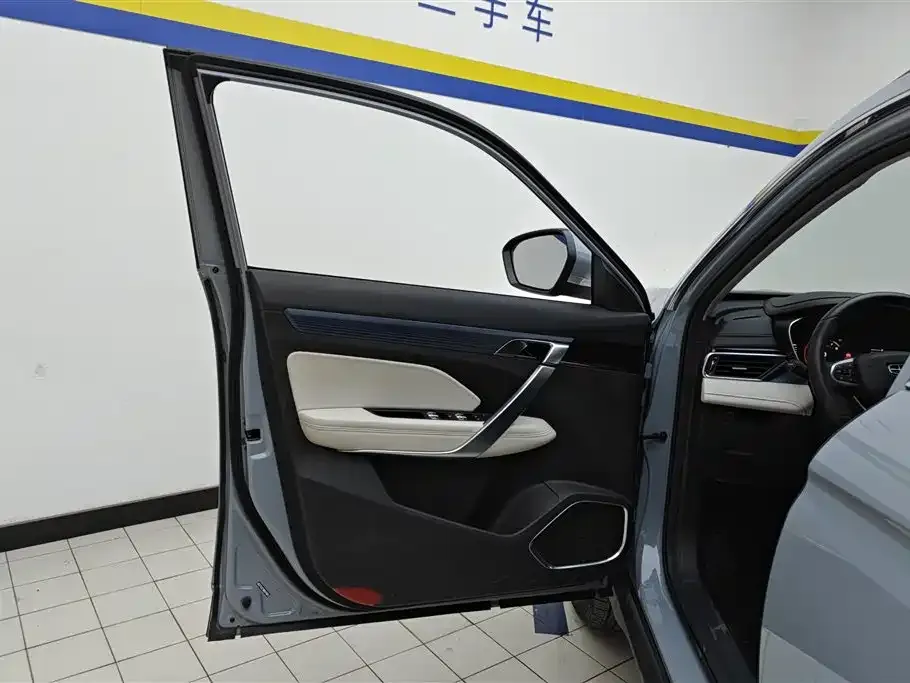 Geely Boyue 2022 из CN, фото 2