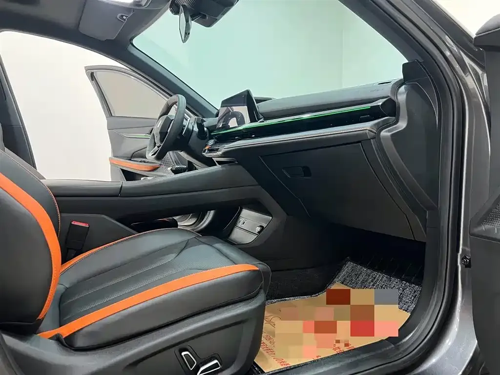 Changan UNI-V 2023 из CN, фото 5