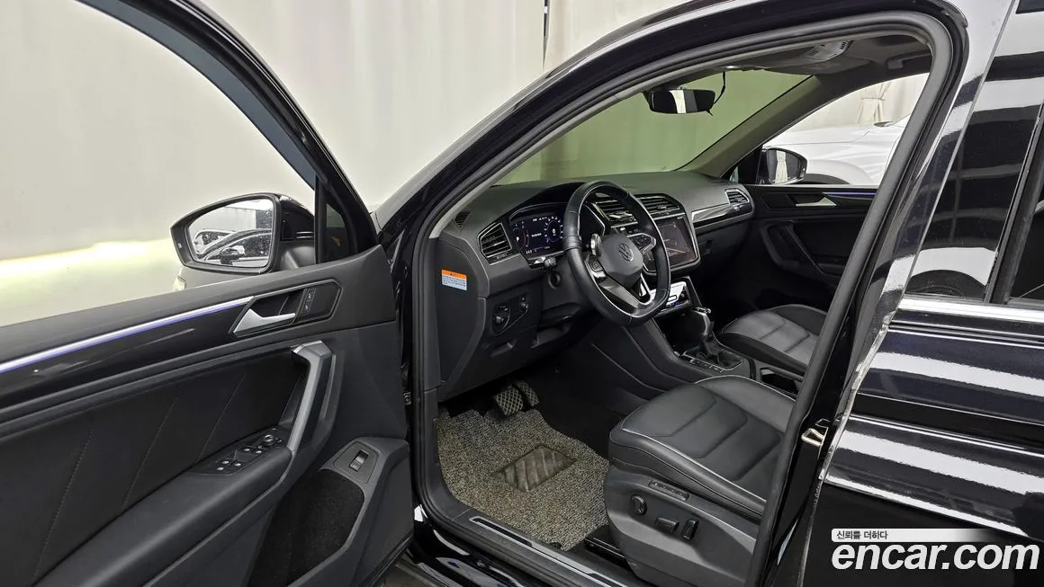 Volkswagen Tiguan 2021 из KR, фото 10