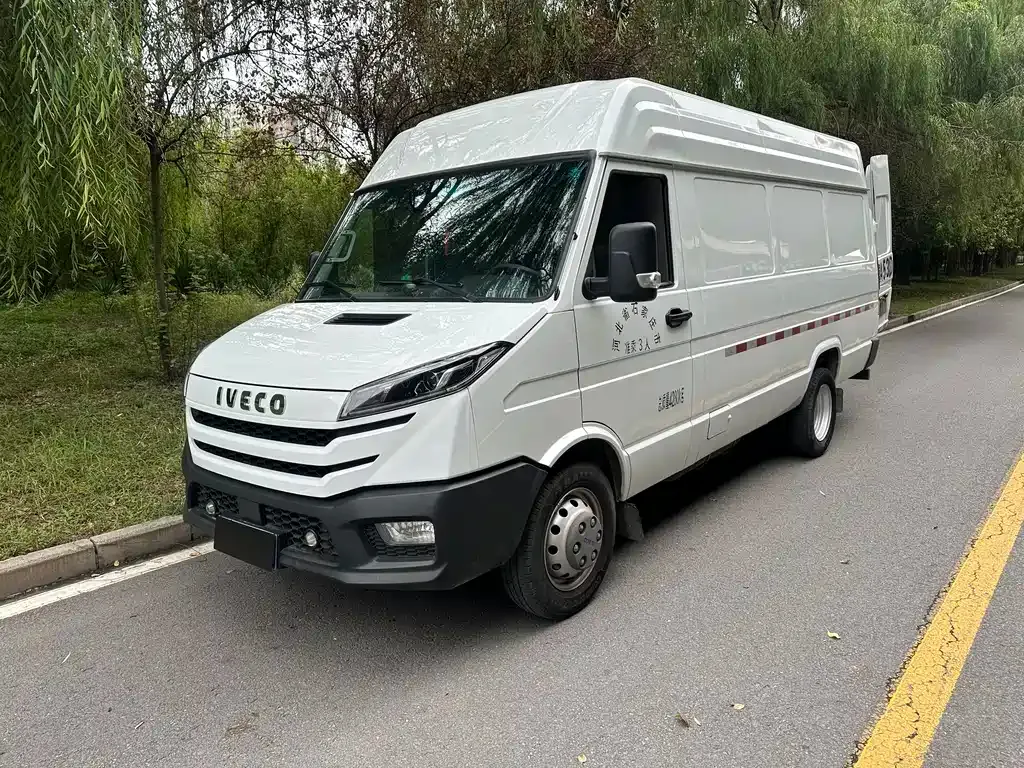 IVECO Daily — фото 7