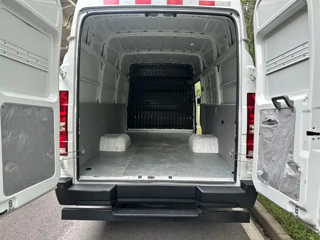 IVECO Daily — фото 8