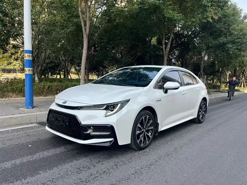 Toyota Levin — фото 1