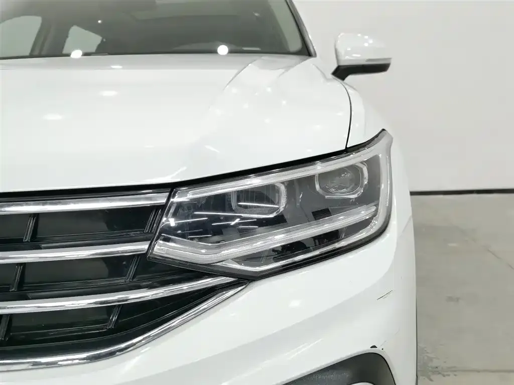 Volkswagen Tiguan L 2023 из CN, фото 5