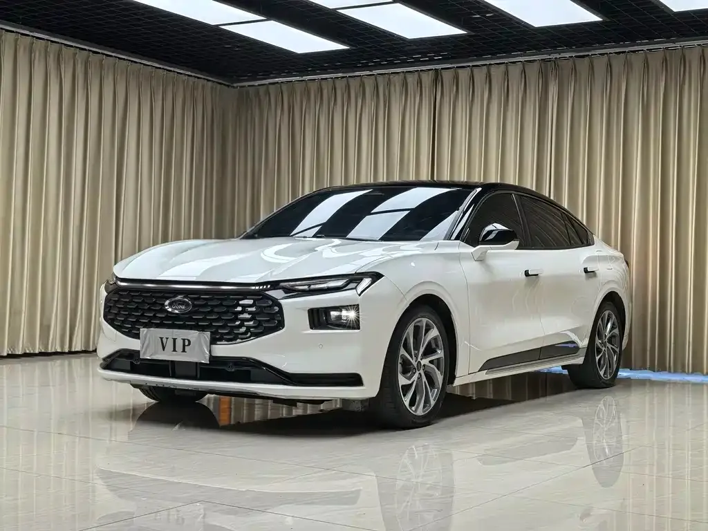 Ford Mondeo 2023 из CN, фото 1