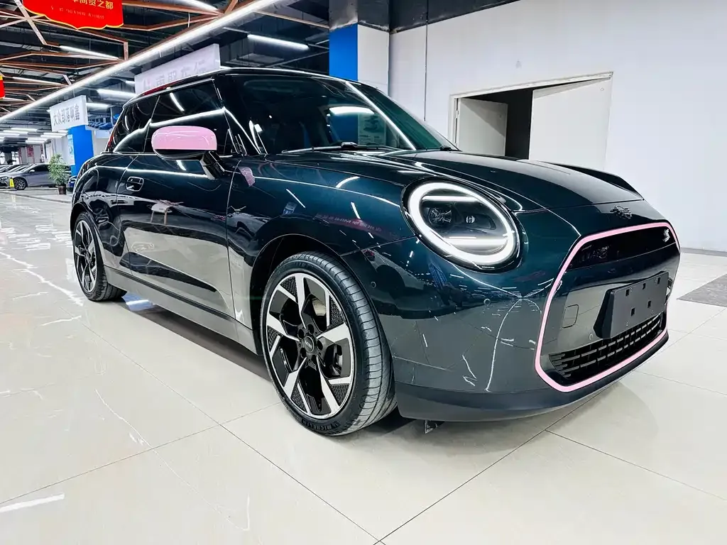 MINI Cooper EV — фото 2