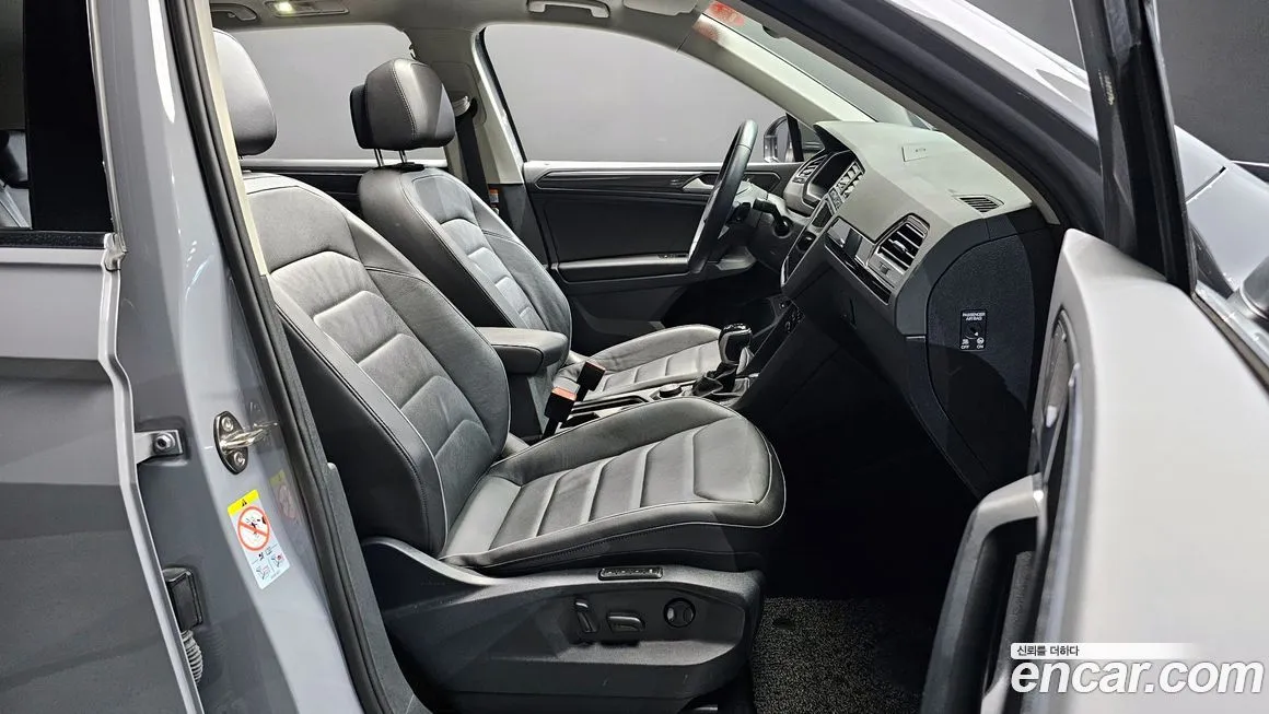 Volkswagen Tiguan 2021 из KR, фото 10