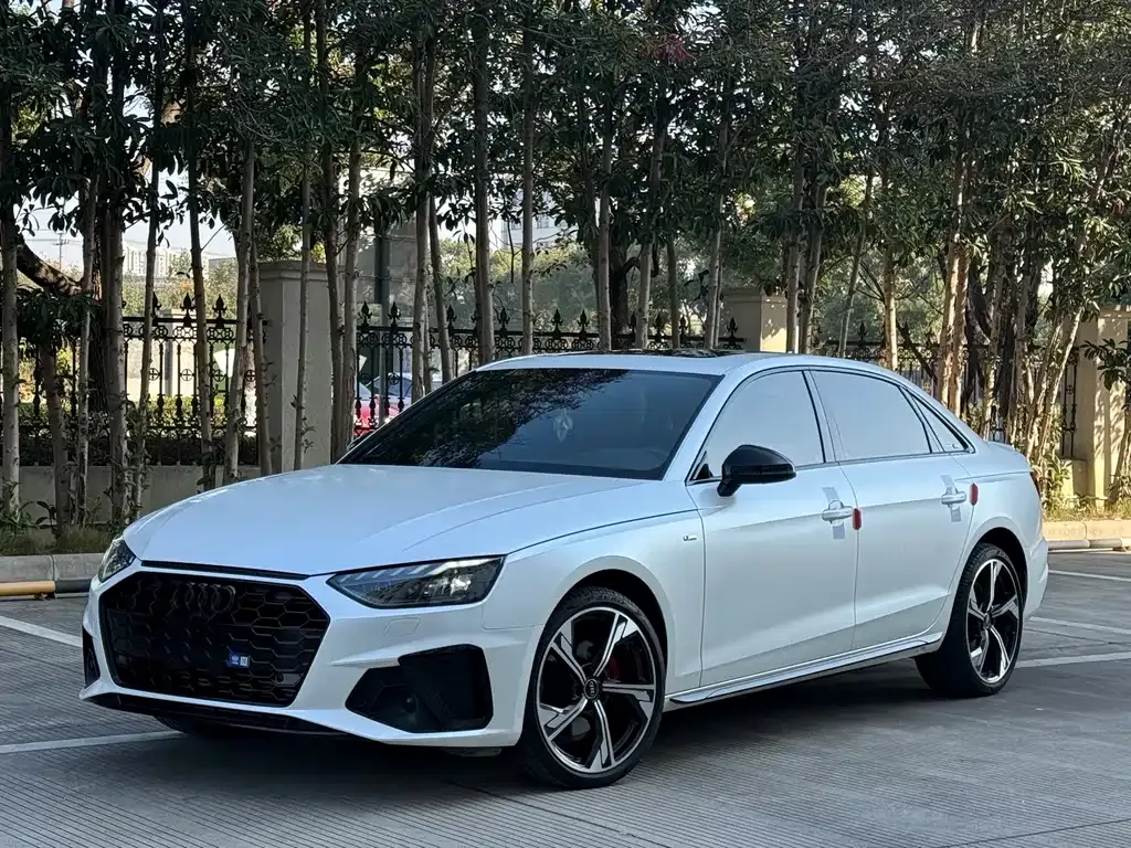 Audi A4L 2024 из CN, фото 1