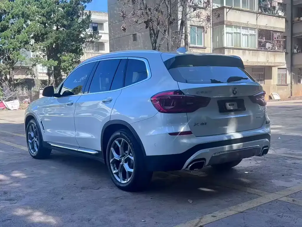 BMW X3 — фото 5