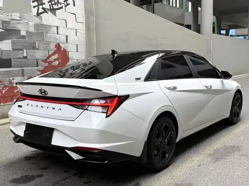 Hyundai Elantra 2023 из CN, фото 9