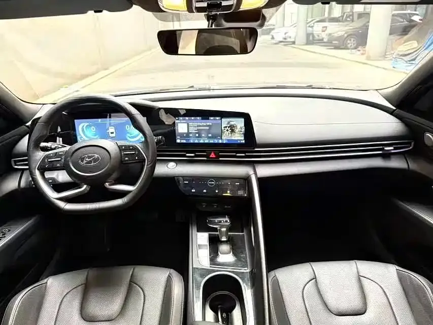 Hyundai Elantra 2023 из CN, фото 5