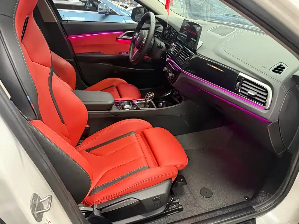 BMW 1 Series 2023 из CN, фото 3