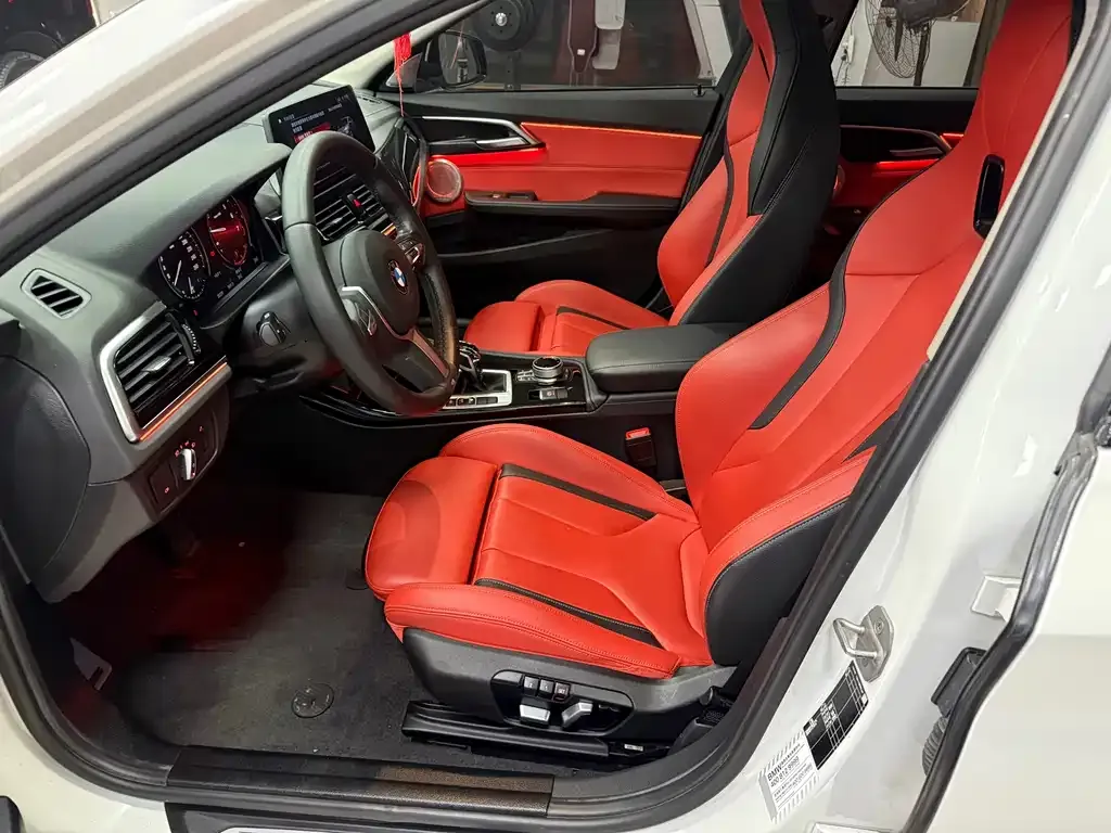 BMW 1 Series 2023 из CN, фото 8