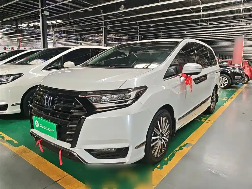 Honda Elysion 2024 из CN, фото 1