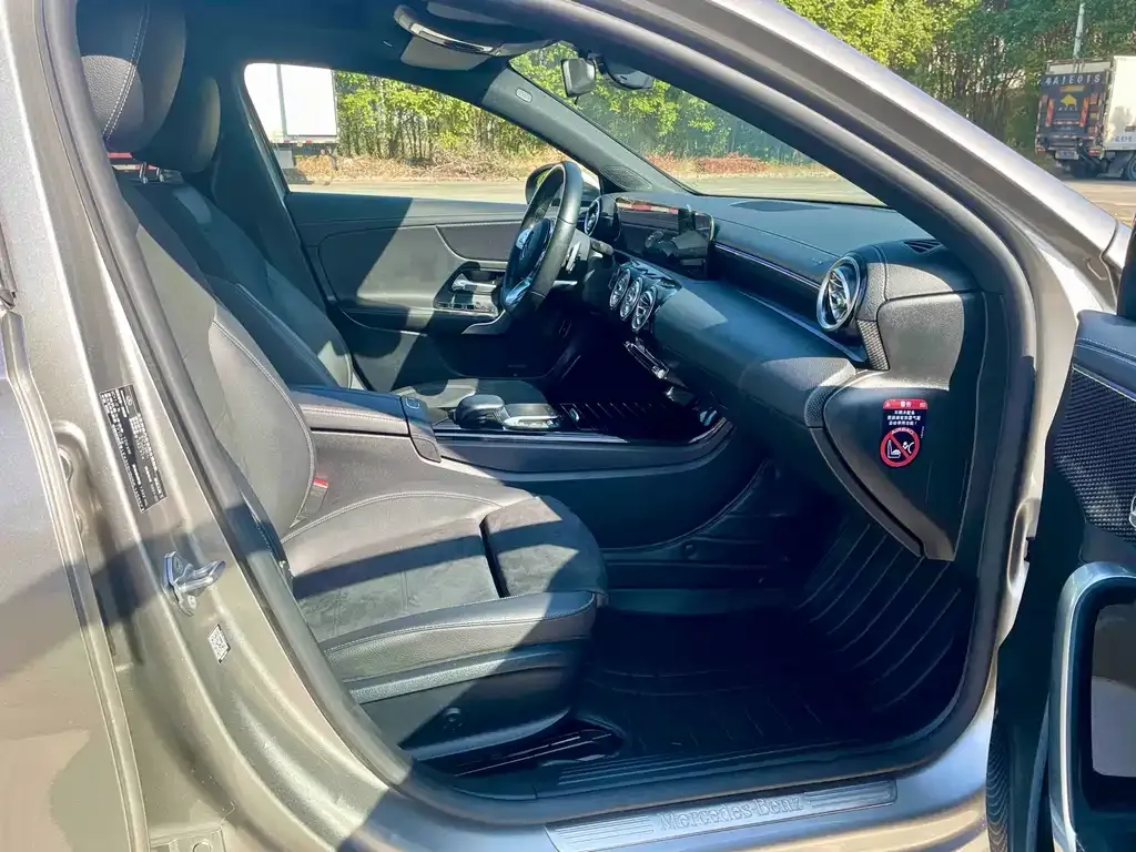 Mercedes-Benz A-Class 2021 из CN, фото 8