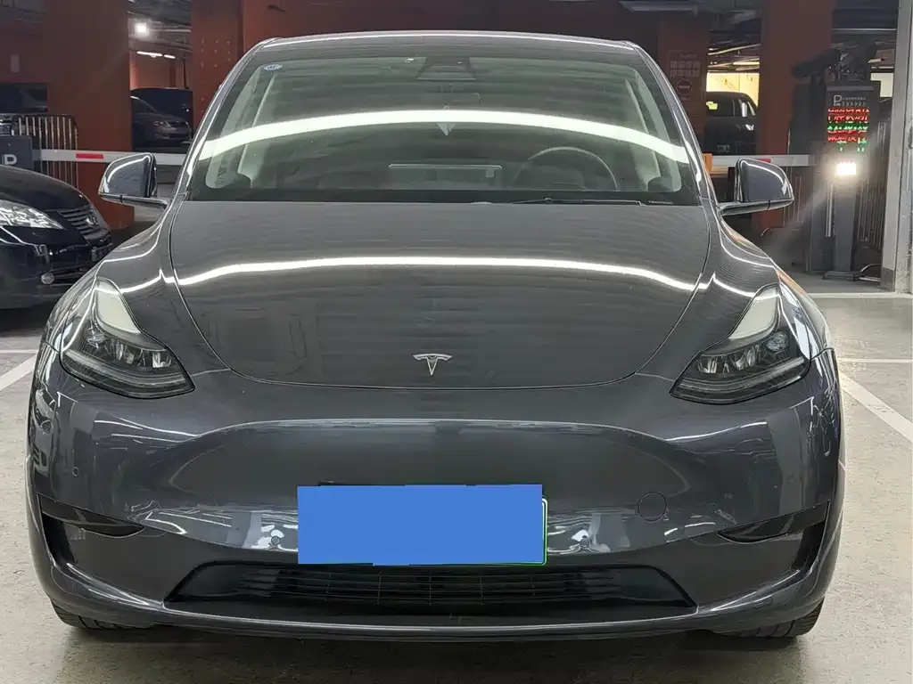 Tesla Model Y — фото 5