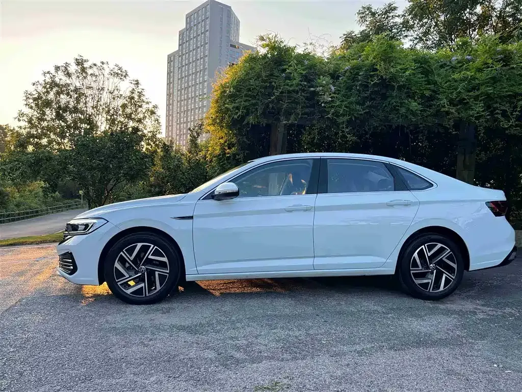 Volkswagen Sagitar 2023 из CN, фото 9