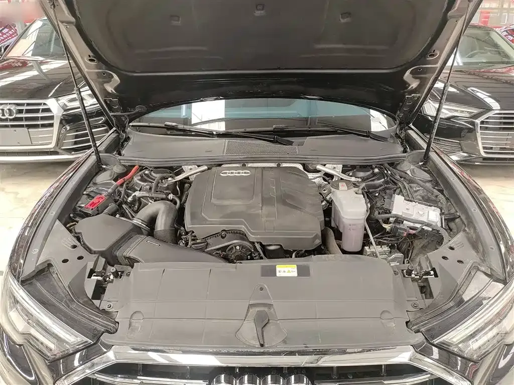 Audi A6L 2025 из CN, фото 10