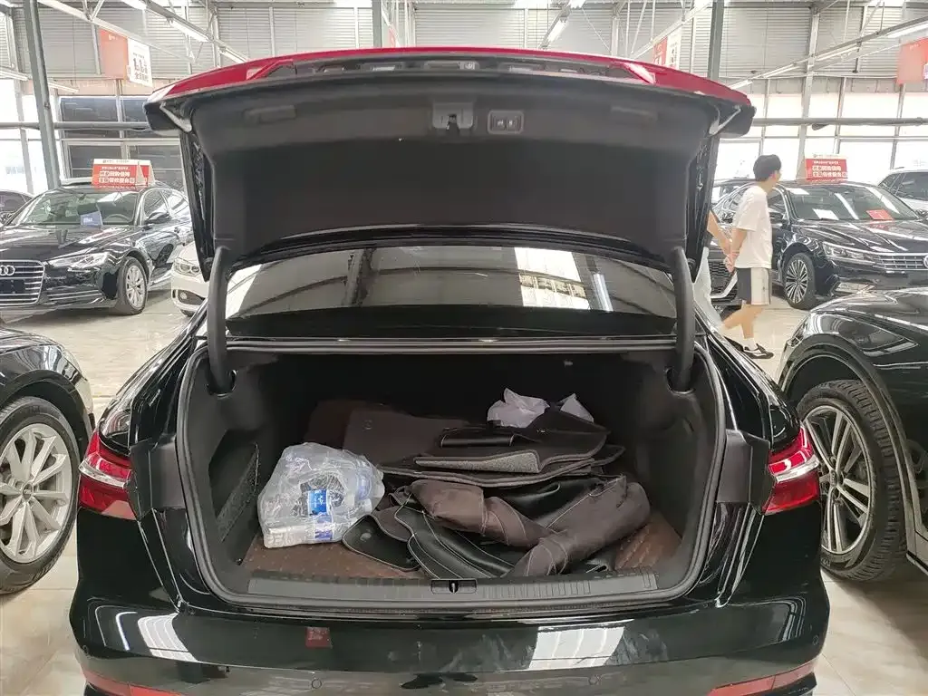 Audi A6L 2025 из CN, фото 9
