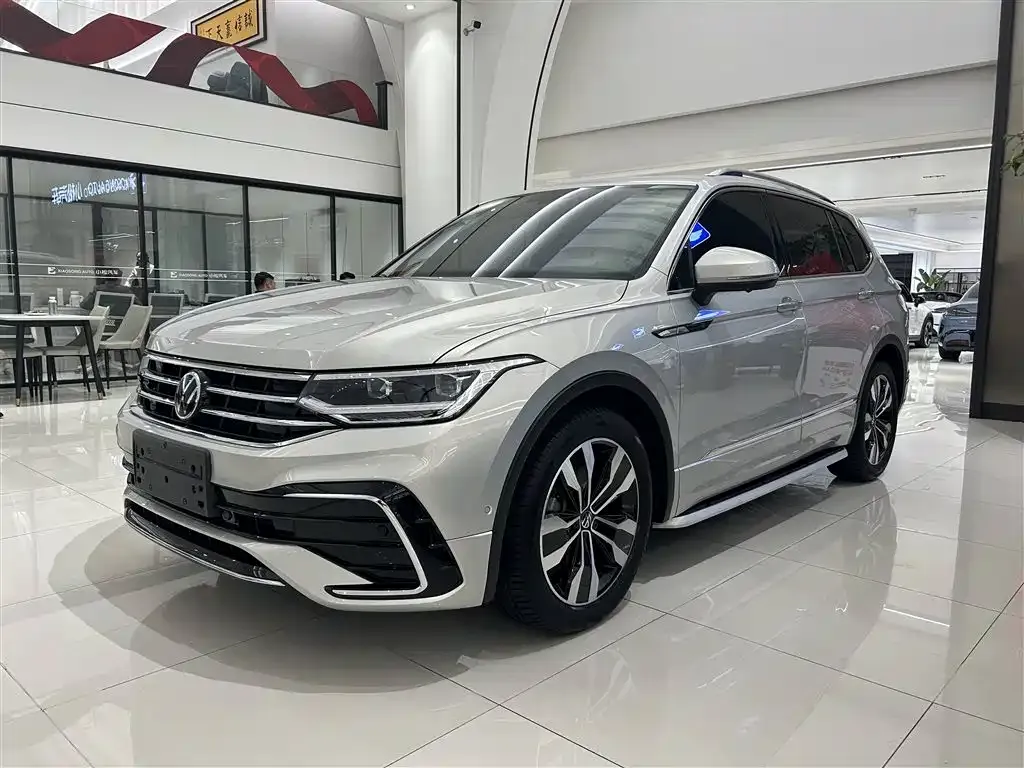 Volkswagen Tiguan L 2022 из CN, фото 1