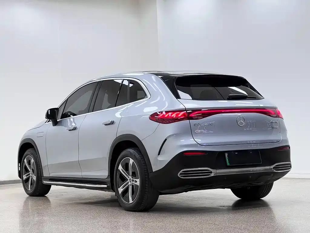 Mercedes-Benz EQE SUV 2023 из CN, фото 9