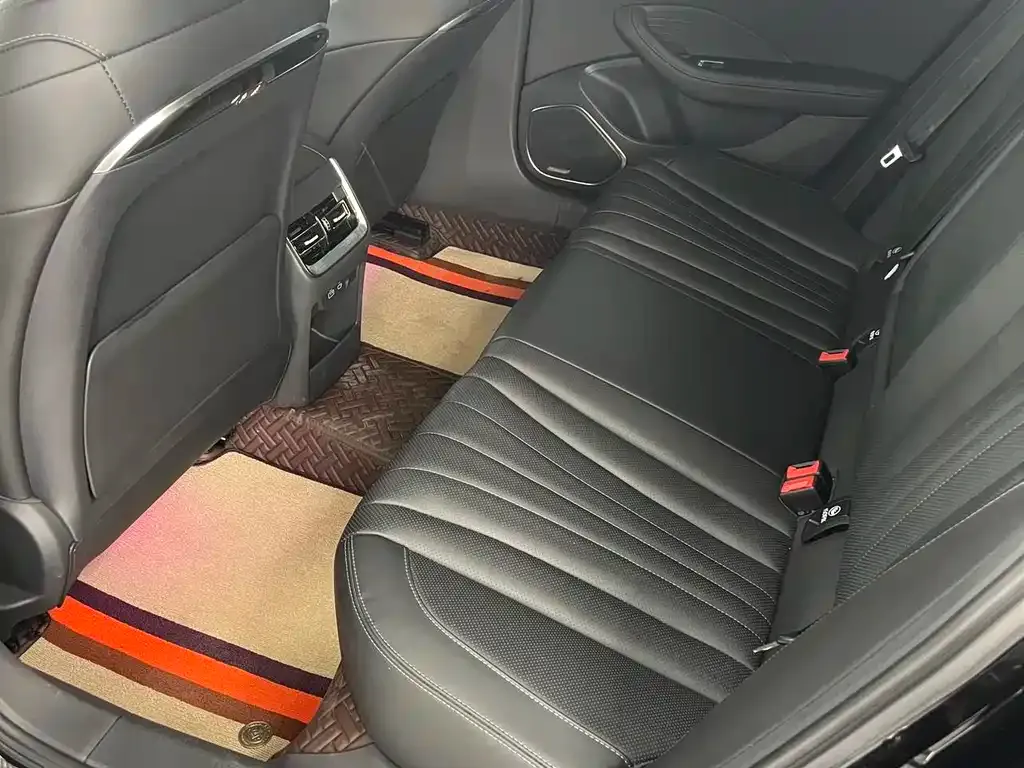 Hongqi H5 2024 из CN, фото 8