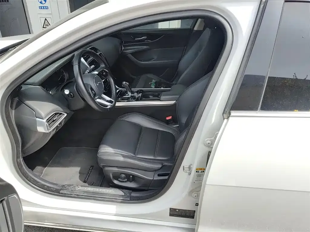 Jaguar XEL 2021 из CN, фото 8