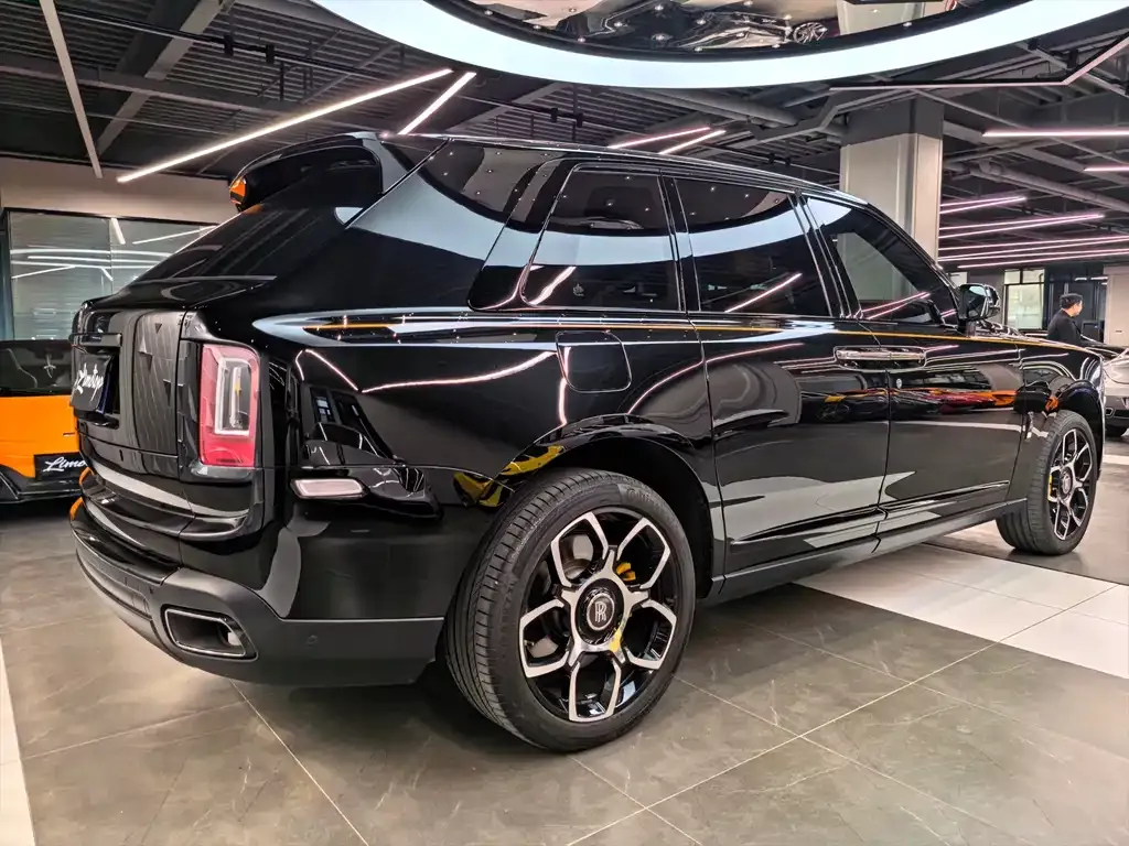 Rolls-Royce Cullinan 2022 из CN, фото 9