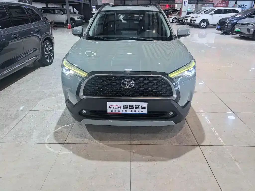 Toyota Corolla Cross 2022 из CN, фото 9