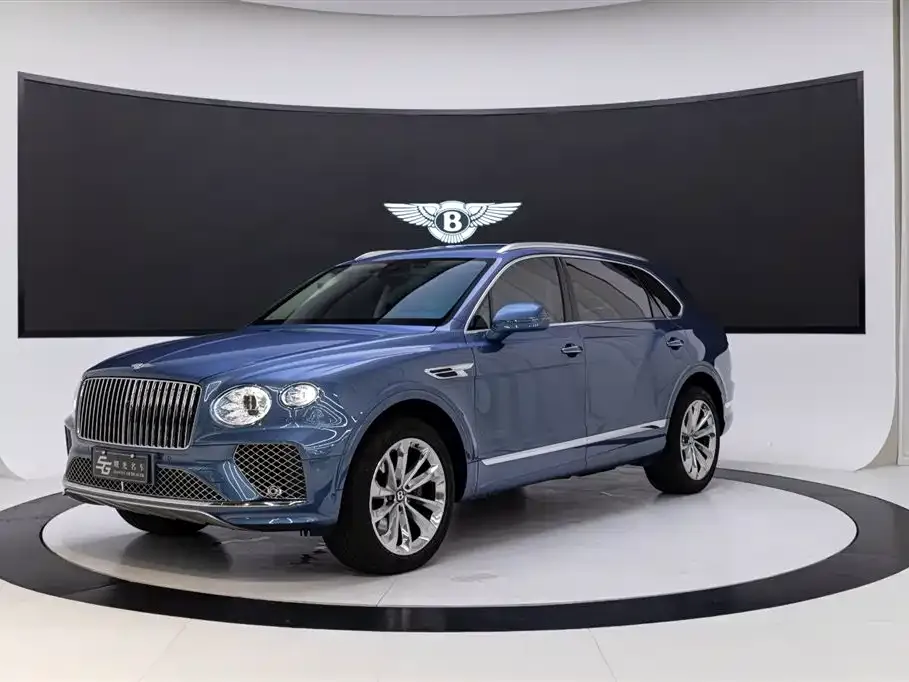 Bentley Bentayga 2023 из CN, фото 1
