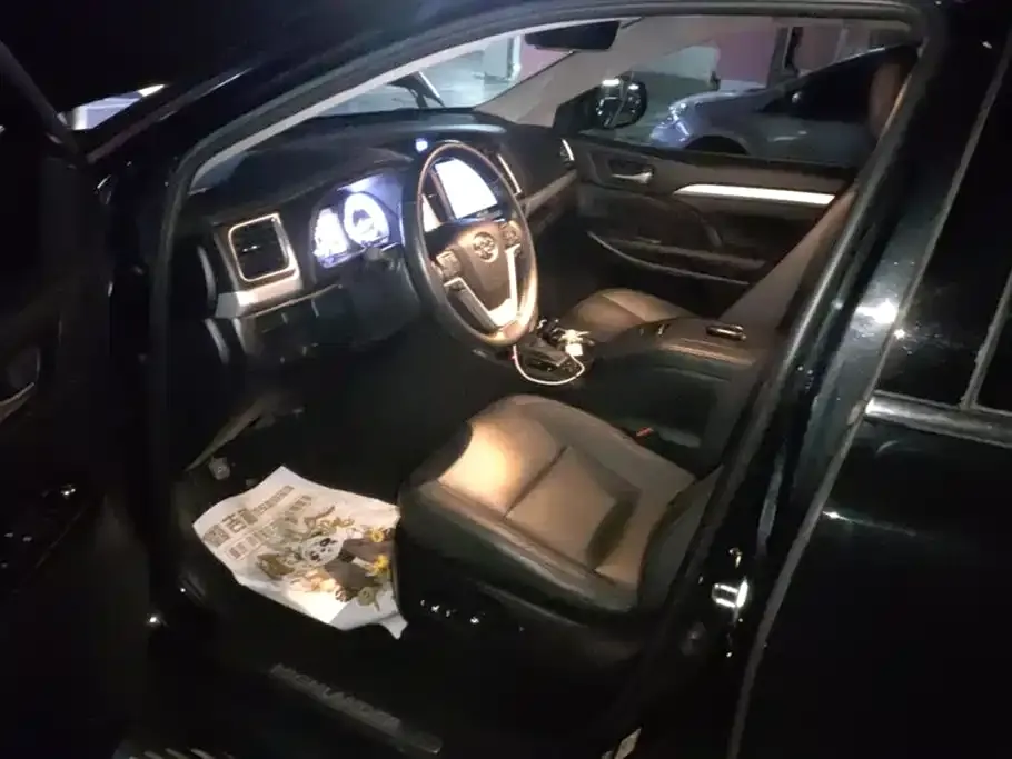 Toyota Highlander 2021 из CN, фото 3