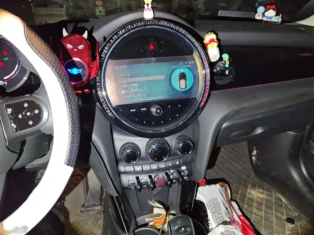 MINI Cooper (3-door) 2023 из CN, фото 8