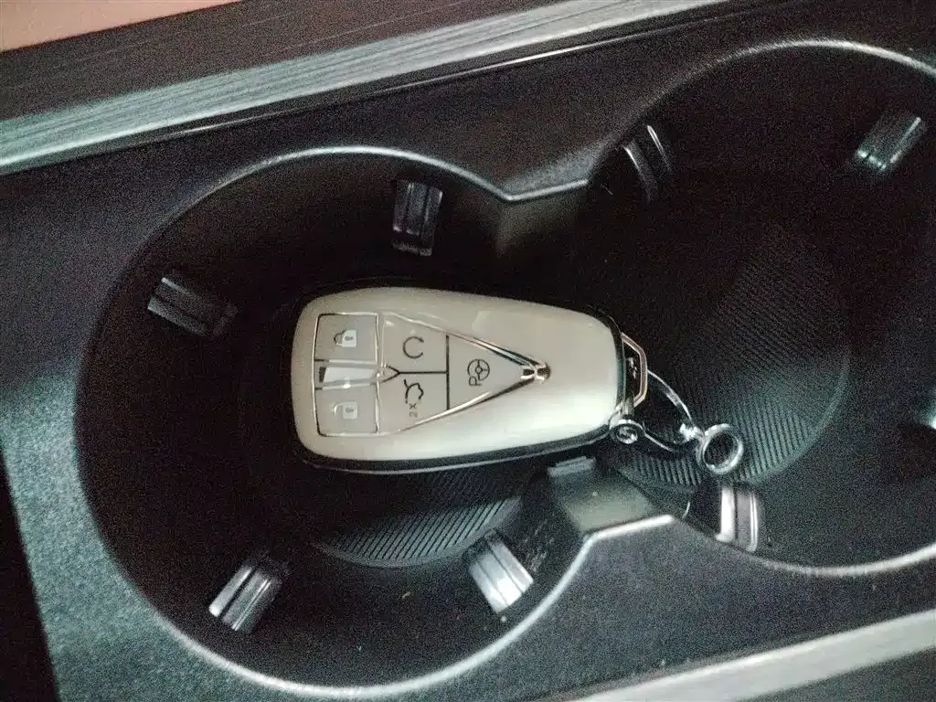 Changan CS75PLUS 2024 из CN, фото 5