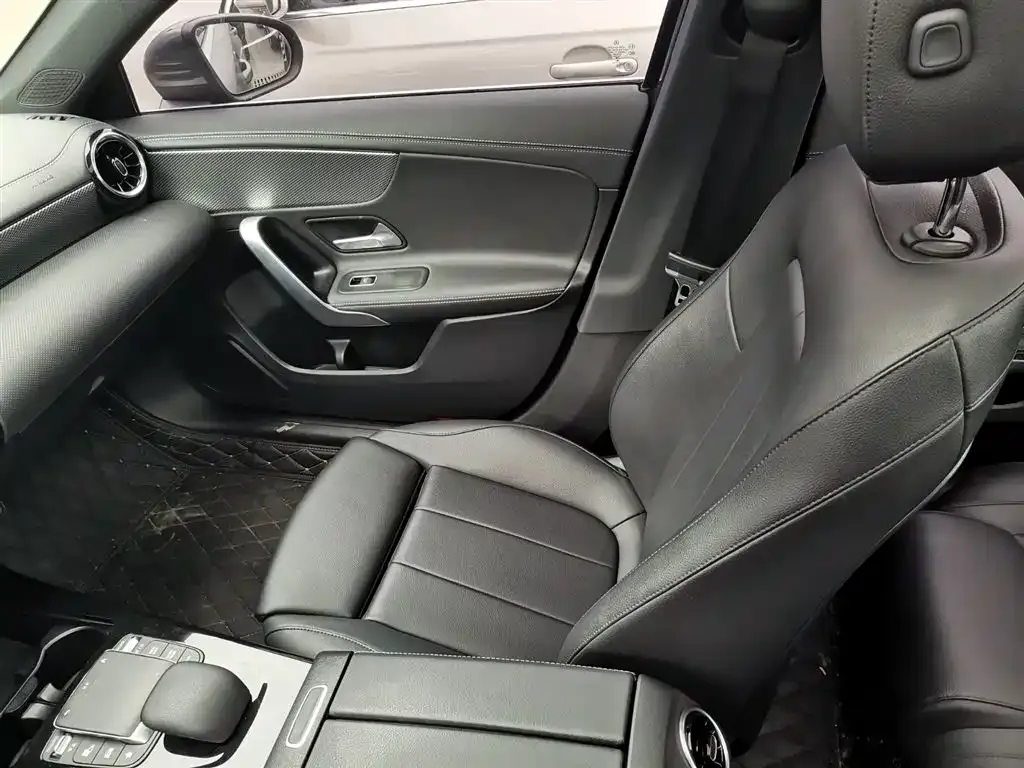 Mercedes-Benz A-Class 2021 из CN, фото 10