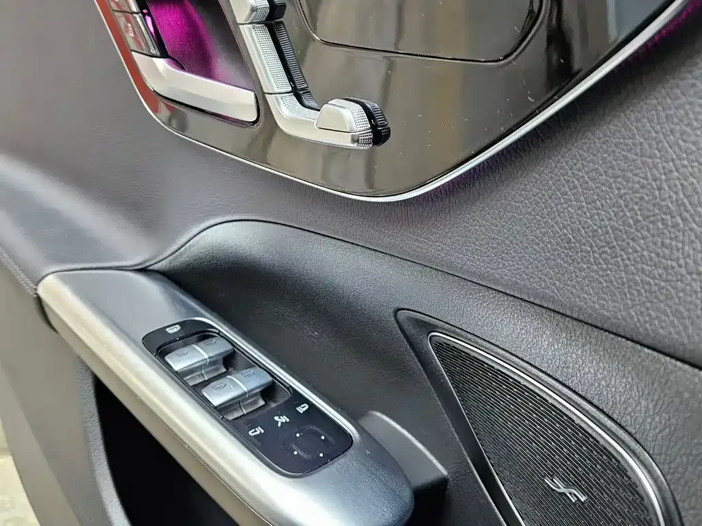 Mercedes-Benz C-Class 2023 из CN, фото 6