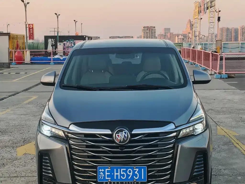 Buick GL8 2021 из CN, фото 1