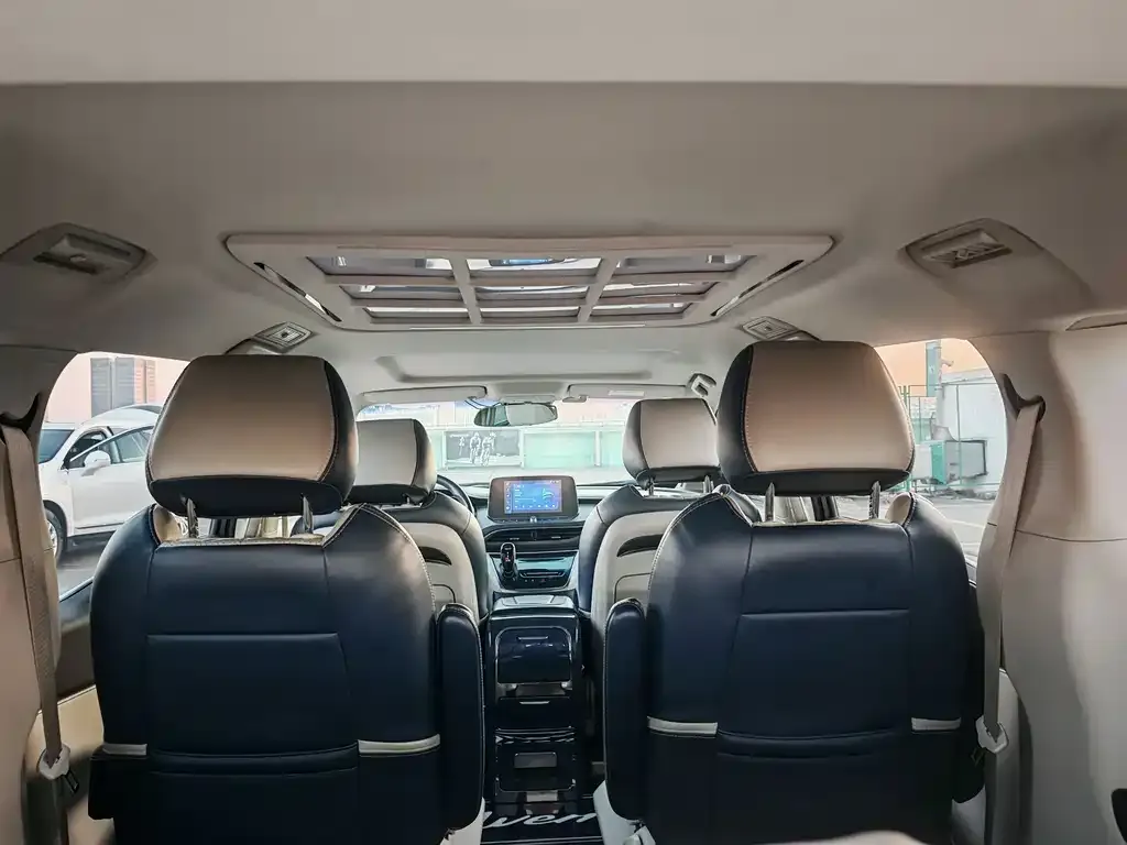 Buick GL8 2021 из CN, фото 10