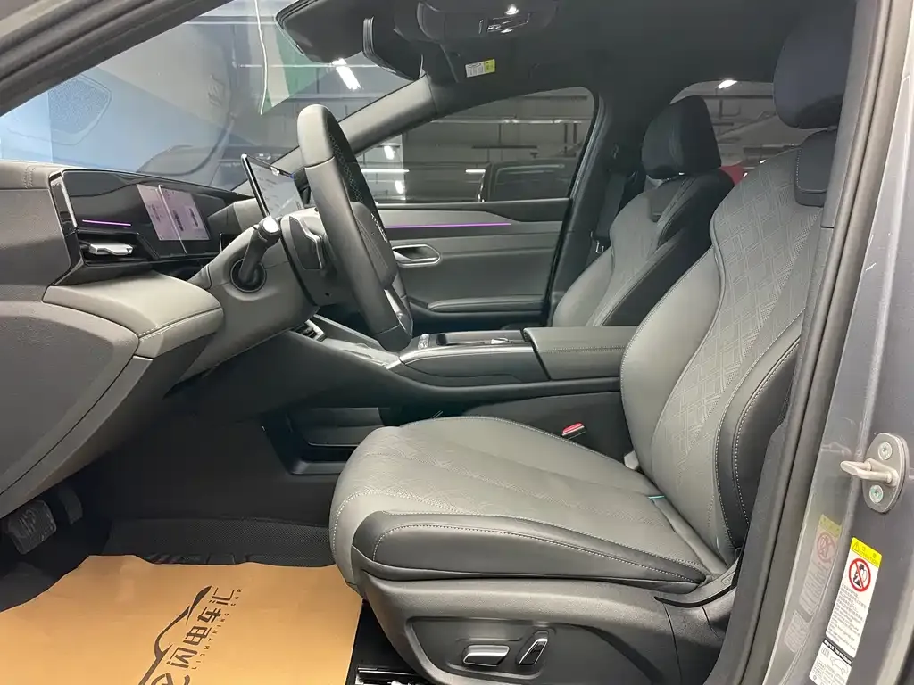 BYD Qin L 2025 из CN, фото 10