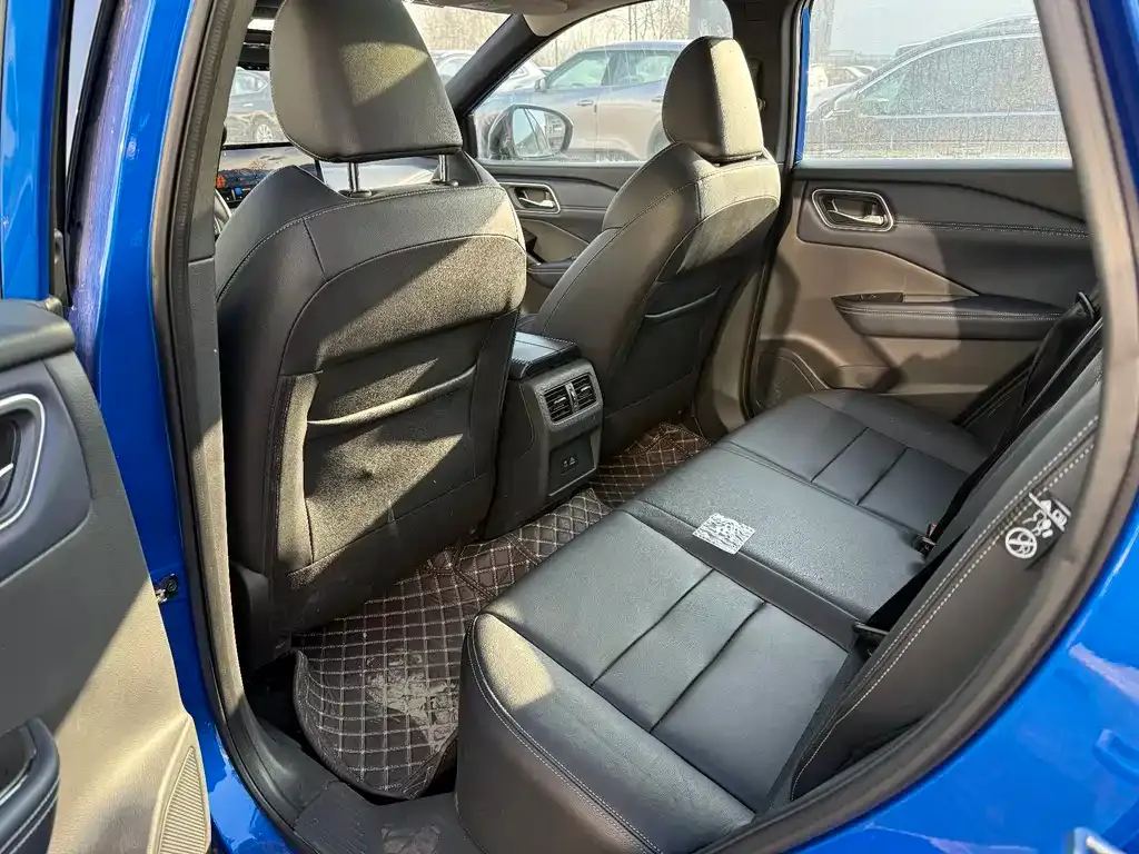 Nissan Qashqai 2023 из CN, фото 8