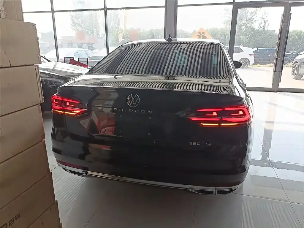 Volkswagen Phideon 2022 из CN, фото 5