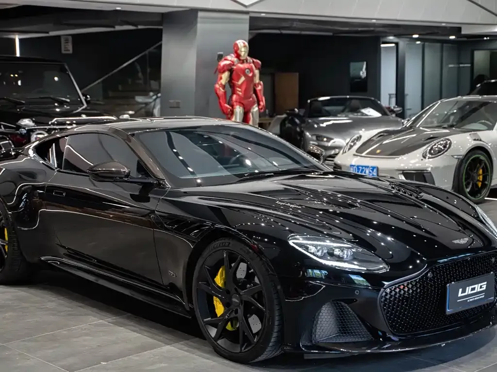 Aston Martin DBS 2021 из CN, фото 8