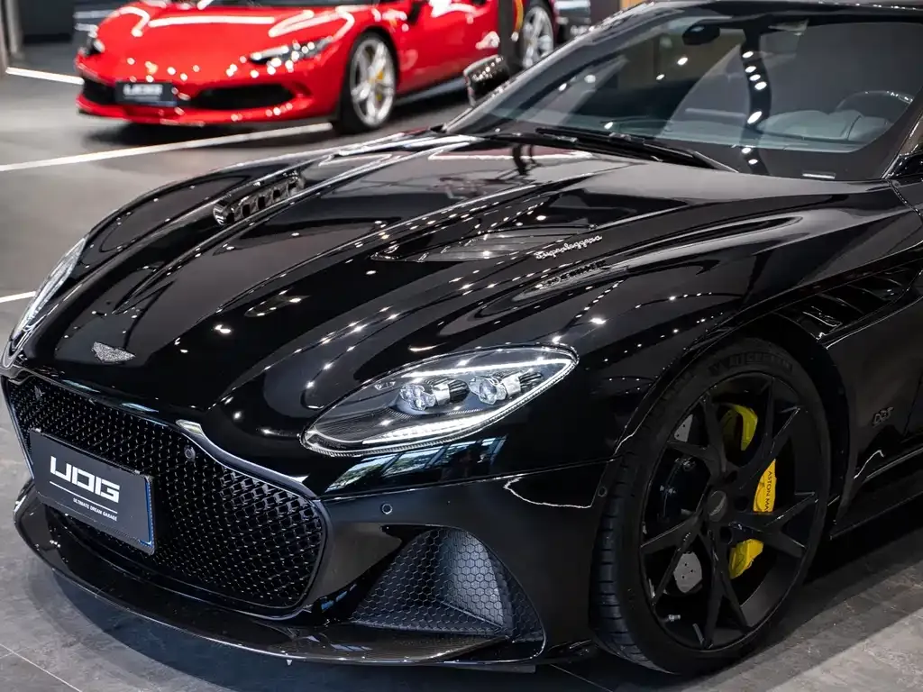Aston Martin DBS 2021 из CN, фото 5